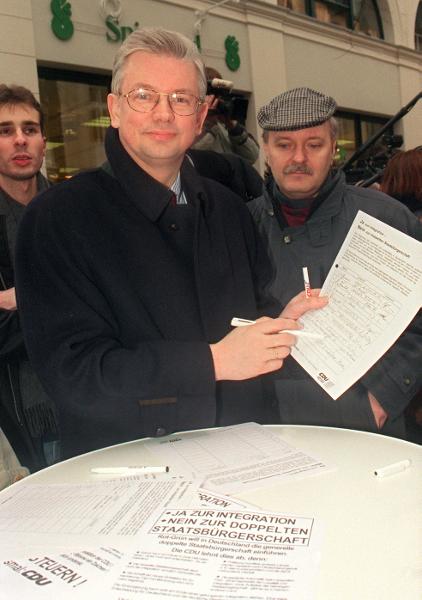 Unterschriftenaktion gegen doppelte Staatsbürgerschaft (16. Januar 1999)