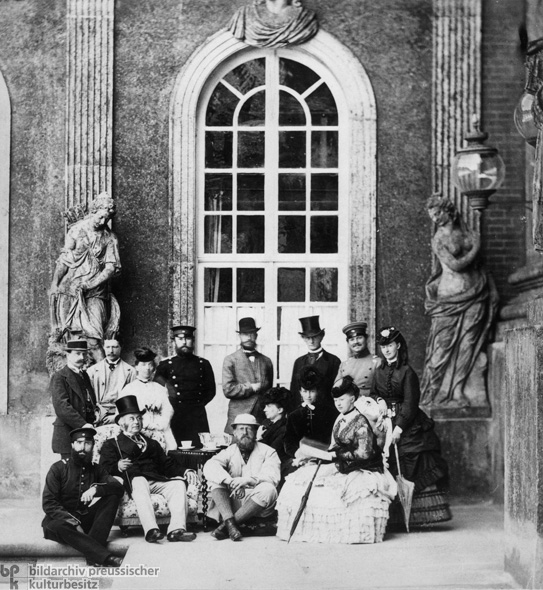 Teegesellschaft auf der Terrasse des Neuen Palais (9. Juli 1870)