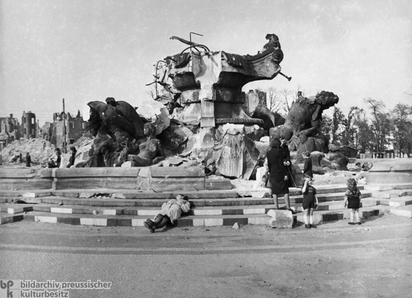 The Hercules Fountain (1946)
