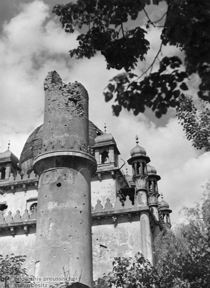 The Ahmadiyya Mosque (1946)