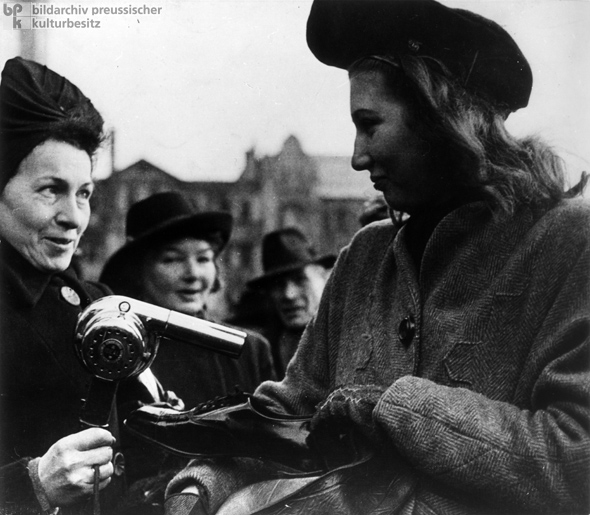 Tauschgeschäfte auf dem Schwarzmarkt (1946)