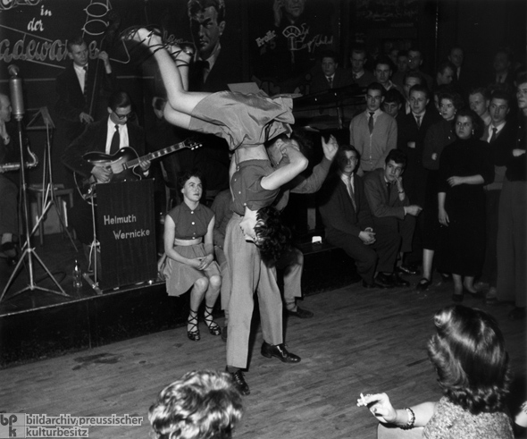 Rock ’n’ Roll in Berliner Tanzlokal (1955)