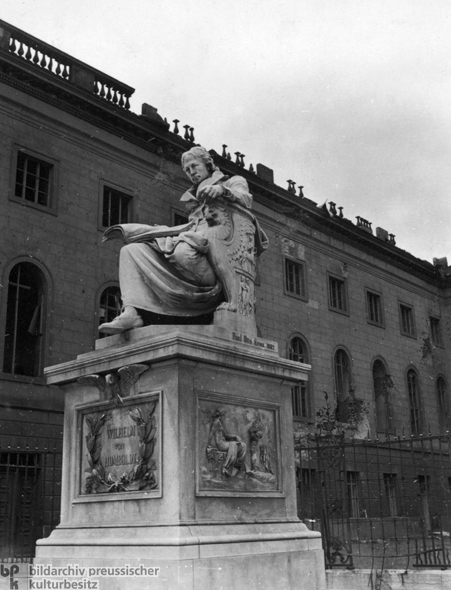 Denkmal Wilhelm von Humboldts (1946)