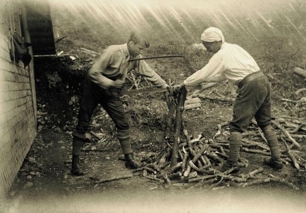 Martin Heidegger (r.) and Hans-Georg Gadamer (l.) (1923)