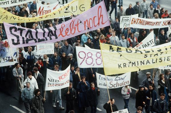 Mass Demonstration in East Berlin (November 4, 1989)