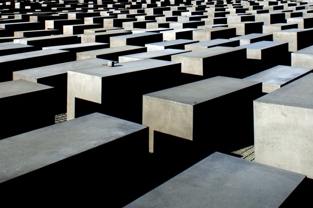 Memorial to the Murdered Jews of Europe (April 21, 2005)