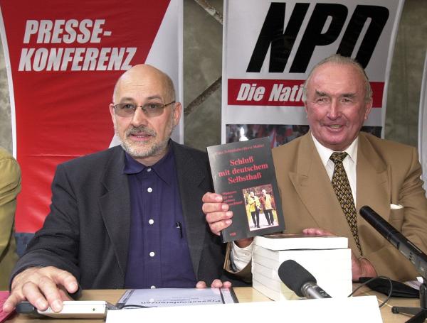 NPD-Pressekonferenz: „Schluss mit deutschem Selbsthass” (7. September 2000)
