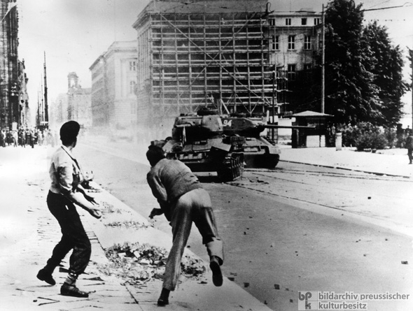 Steine gegen Panzer: Arbeiteraufstand (17. Juni 1953)