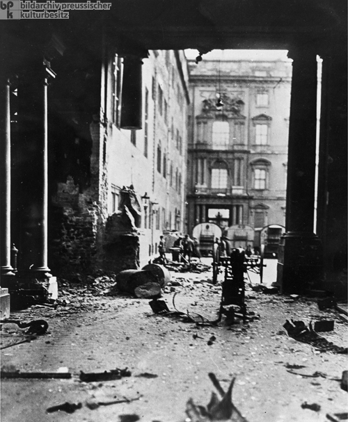 View into the Courtyard of the City Palace after the So-Called Christmas Rebellion (December 1918)