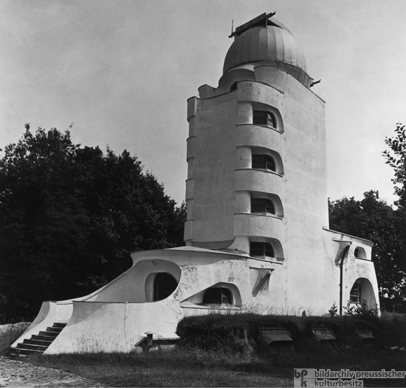 Erich Mendelsohn, Einsteinturm in Potsdam (erbaut 1920-21)